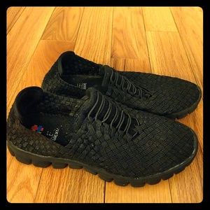 Zee Alexis comfort walking shoe